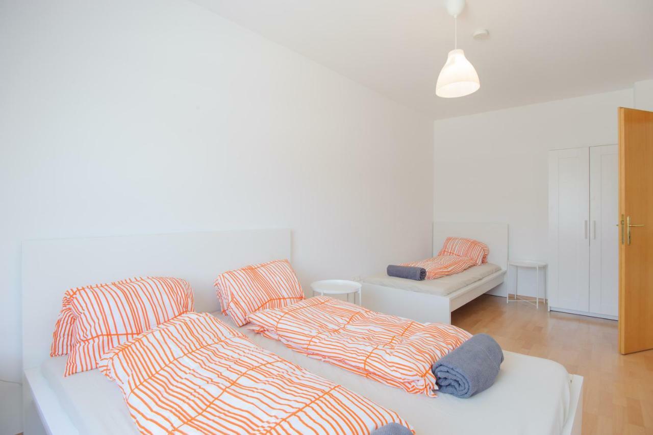 Central Living Apartments - Rathaus Вена Экстерьер фото